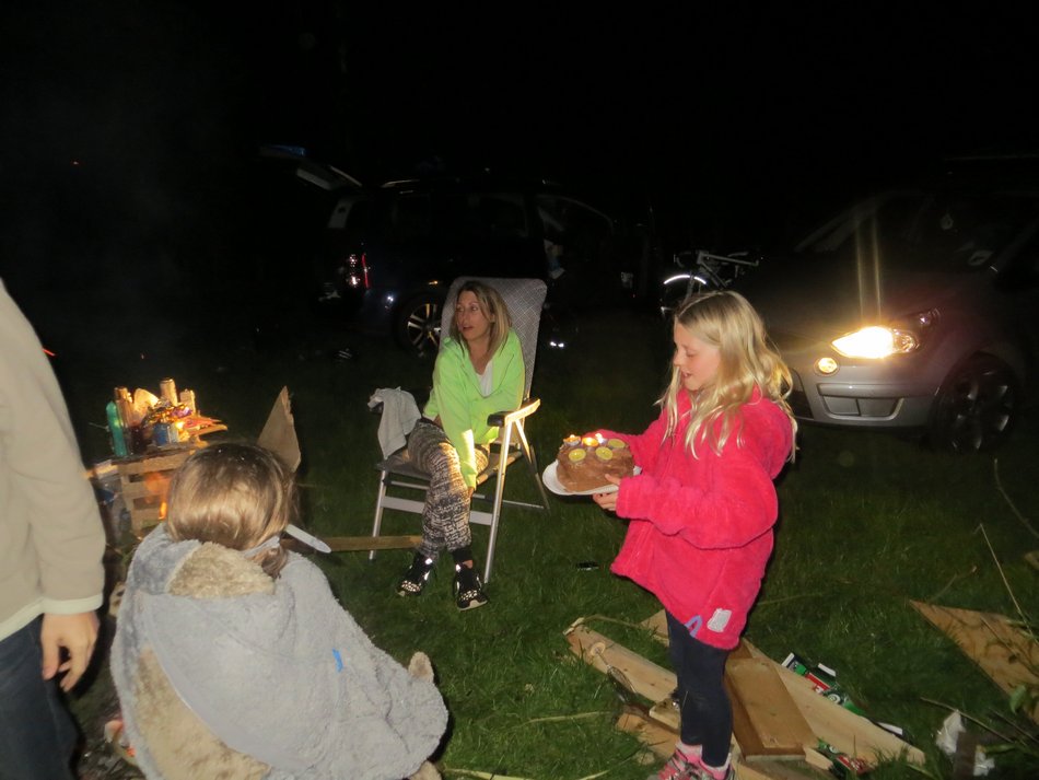 family_2015-05-16 22-00-27_camping